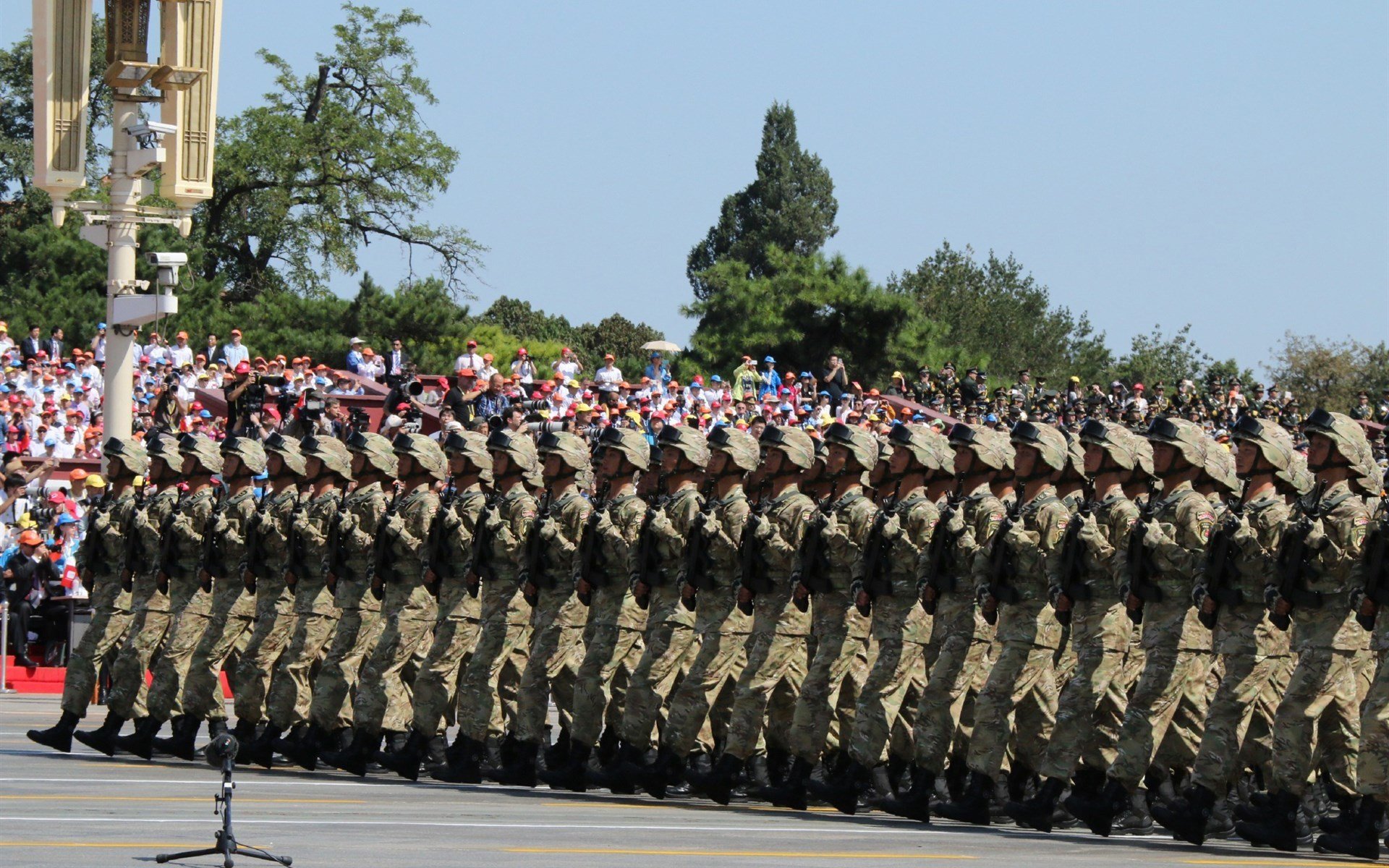 足球赛事裁判使用可穿戴设备进行监测,足球比赛裁判用具